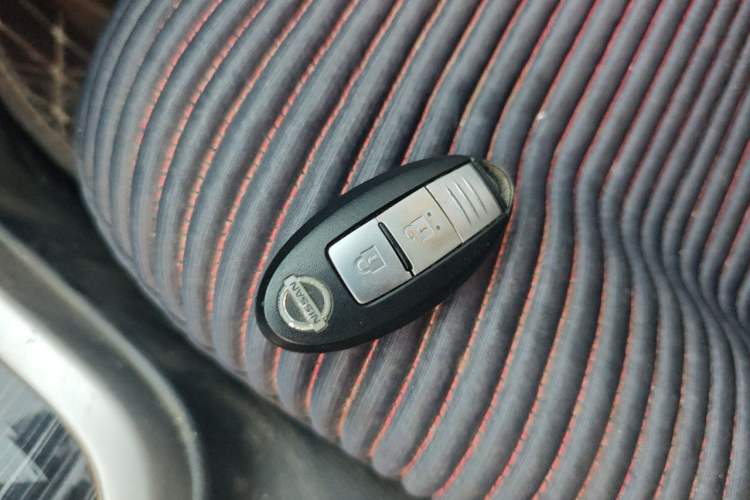 Used Nissan Terra 2020 2.5L XV 4WD Automatic Four-Wheel Drive Flagship Edition Vehicle Key