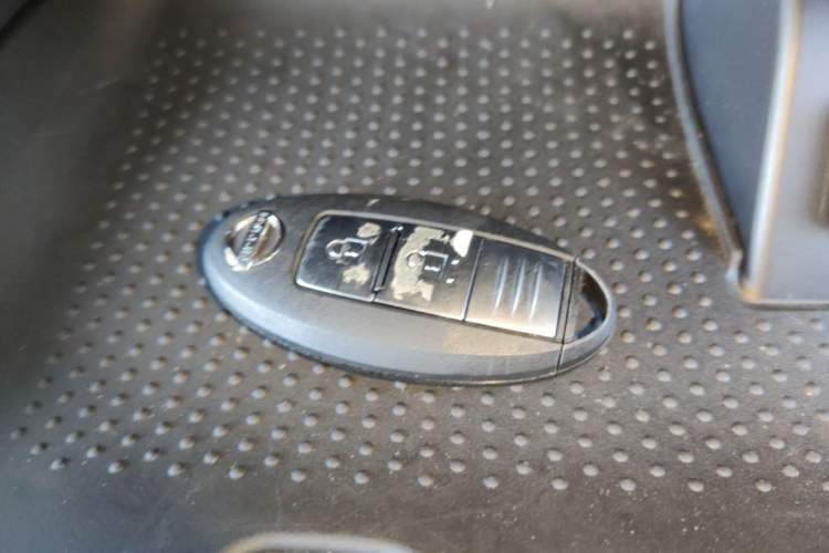 Used Nissan Terra 2020 2.5L XV 4WD Automatic Four-Wheel Drive Flagship Edition Vehicle Key