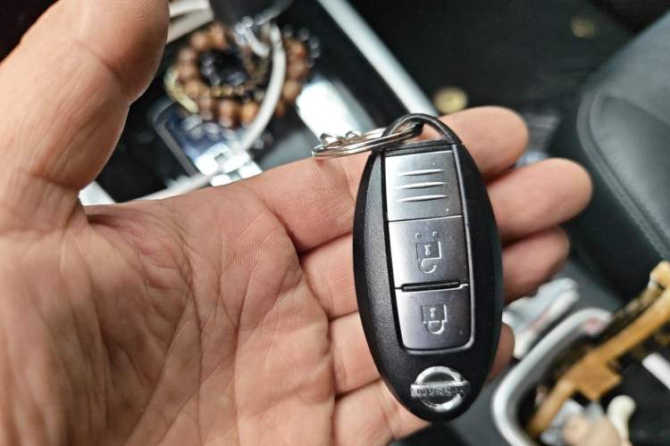 Used Nissan Terra 2020 2.5L XL Upper 4WD Automatic Four-Wheel Drive Luxury Edition Vehicle Key