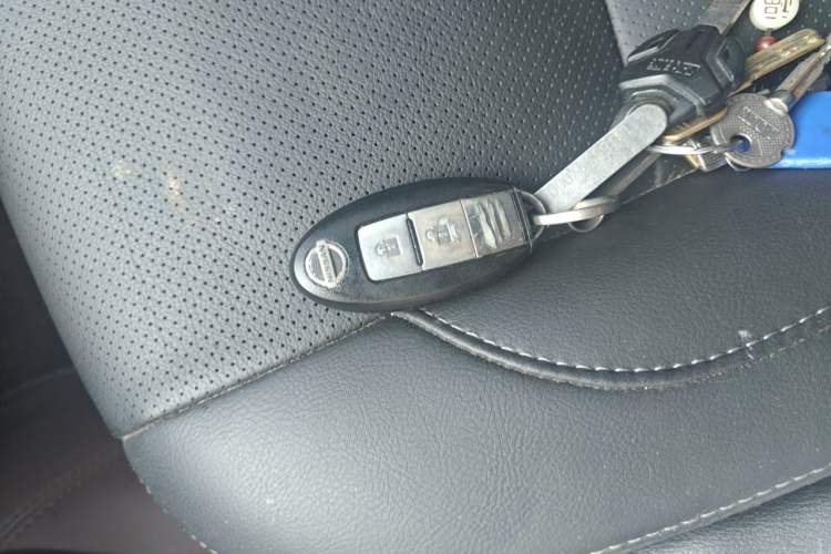 Used Nissan Terra 2020 2.5L XV 4WD Automatic Four-Wheel Drive Flagship Edition Vehicle Key