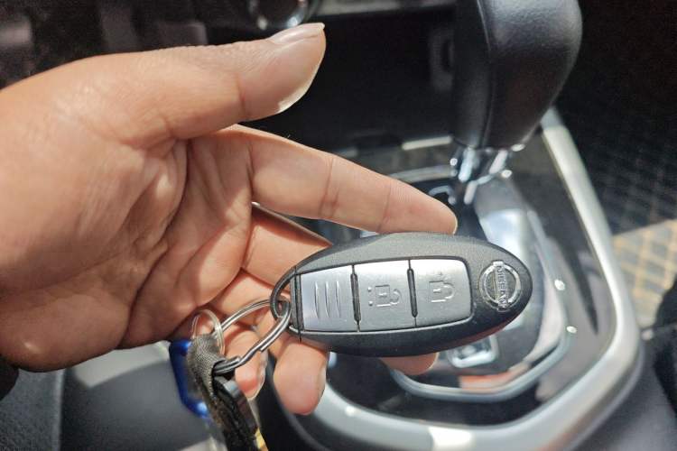 Used Nissan Terra 2020 2.5L XL Upper 4WD Automatic Four-Wheel Drive Luxury Edition Vehicle Key