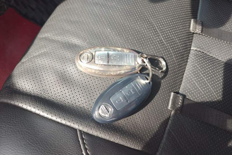 Used Nissan Terra 2020 2.5L XL Upper Automatic Two-Wheel Drive Luxury Edition Vehicle Key