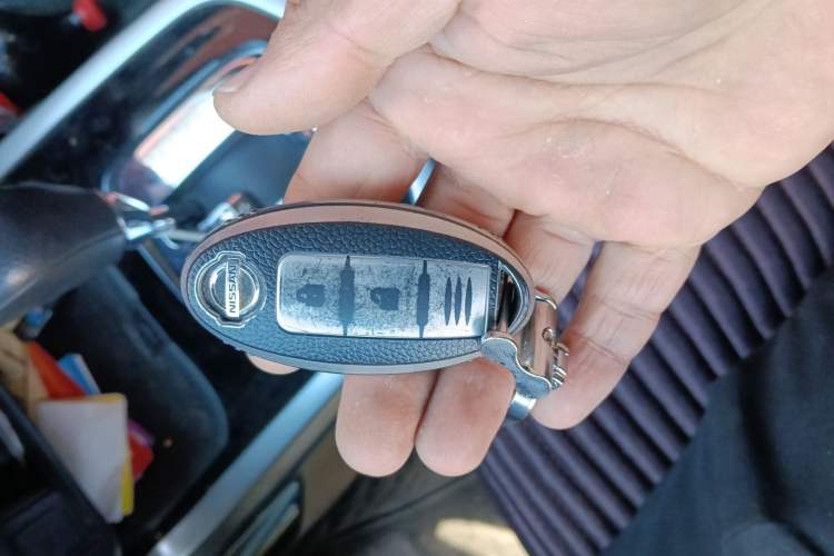 Used Nissan Terra 2020 2.5L XL Upper Automatic Two-Wheel Drive Luxury Edition Vehicle Key