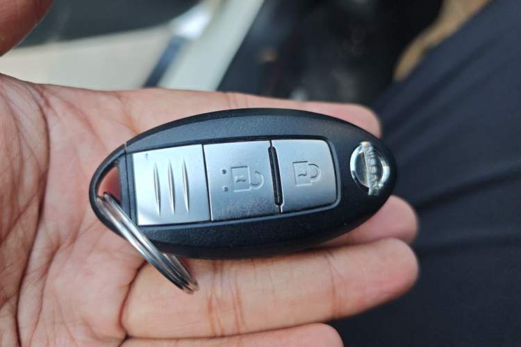 Used Nissan Terra 2020 2.5L XV 4WD Automatic Four-Wheel Drive Flagship Edition Vehicle Key
