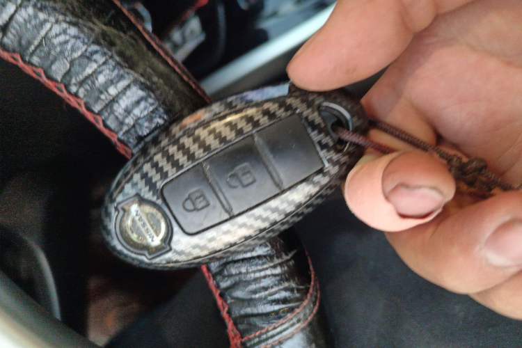 Used Nissan Terra 2020 2.5L XL Upper 4WD Automatic Four-Wheel Drive Luxury Edition Vehicle Key