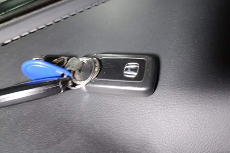 Used Nissan Terra 2020 2.5L XL Upper Automatic Two-Wheel Drive Luxury Edition Vehicle Key