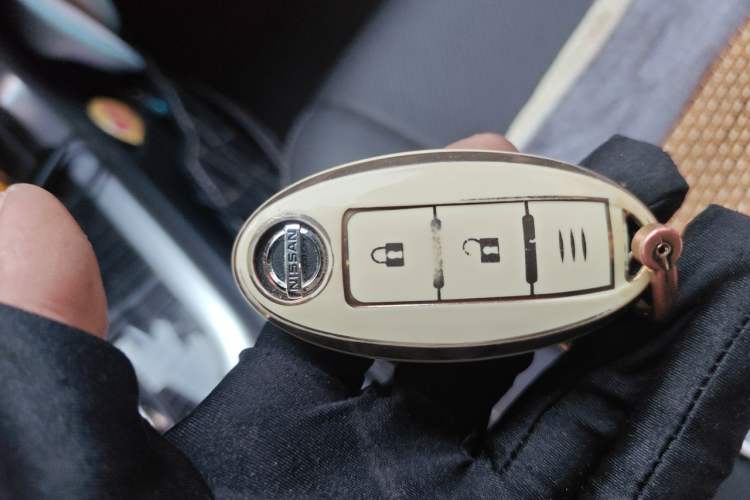Used Nissan Terra 2020 2.5L XV 4WD Automatic Four-Wheel Drive Flagship Edition Vehicle Key