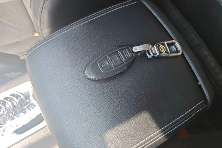 Used Nissan Terra 2020 2.5L XV 4WD Automatic Four-Wheel Drive Flagship Edition Vehicle Key