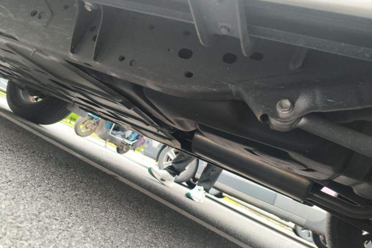 Used Nissan Terra 2020 2.5L XV 4WD Automatic Four-Wheel Drive Flagship Edition Chassis Rear Left