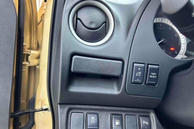 Used Nissan Terra 2020 2.5L XV 4WD Automatic Four-Wheel Drive Flagship Edition Interior 2