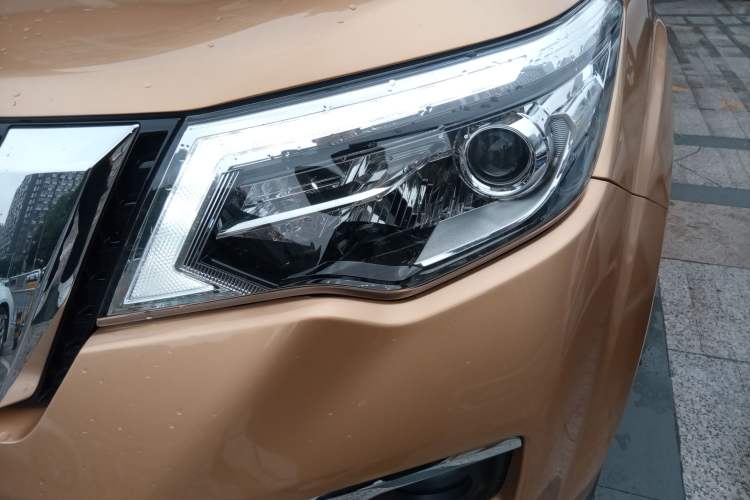 Used Nissan Terra 2020 2.5L XV 4WD Automatic Four-Wheel Drive Flagship Edition Left Front Headlight