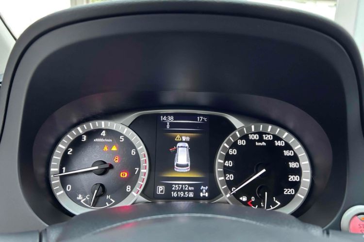 Used Nissan Terra 2020 2.5L XV 4WD Automatic Four-Wheel Drive Flagship Edition Odometer Close Up