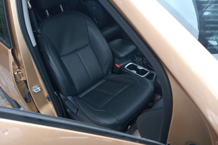 Used Nissan Terra 2020 2.5L XV 4WD Automatic Four-Wheel Drive Flagship Edition Right Front Seat