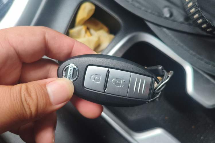 Used Nissan Terra 2020 2.5L XV 4WD Automatic Four-Wheel Drive Flagship Edition Vehicle Key