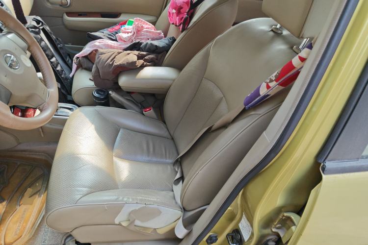 Used Nissan Tiida 2005 1.6GE AT Left Front Seat