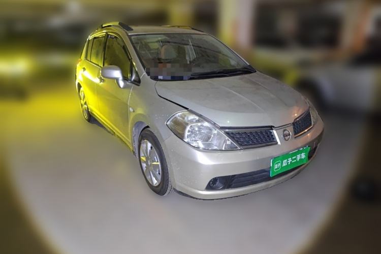 Used Nissan Tiida 2005 1.6G AT Front Right 45 Deg