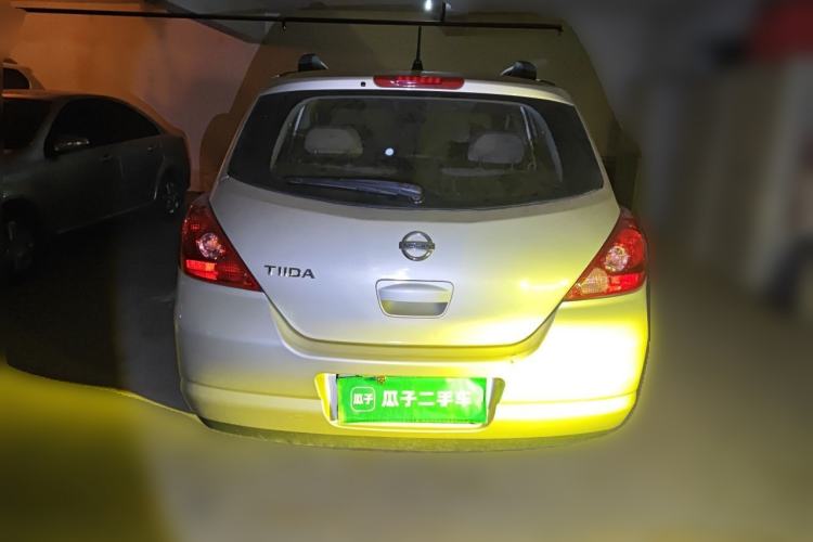 Used Nissan Tiida 2005 1.6G AT Rear