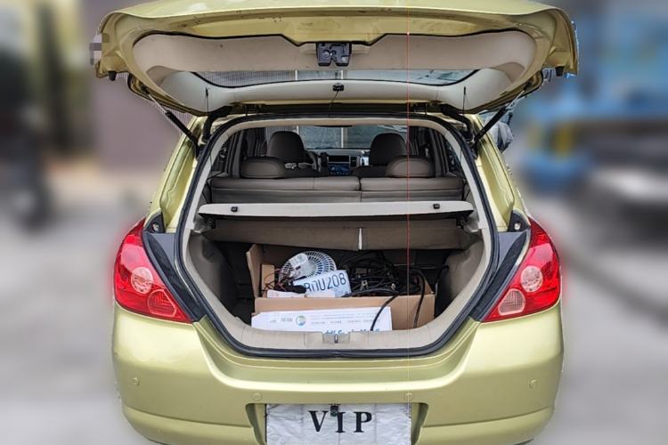 Used Nissan Tiida 2005 1.6GE AT Trunk