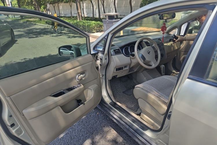 Used Nissan Tiida 2006 1.6 GE AT Driver Seat