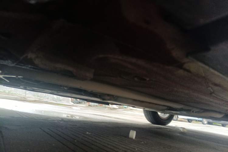 Used Nissan Tiida 2006 1.6G AT Chassis Front Left