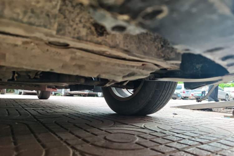 Used Nissan Tiida 2006 1.6G MT Chassis Front Left