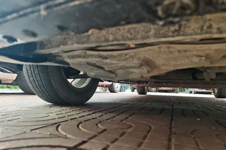 Used Nissan Tiida 2006 1.6G MT Chassis Front Right