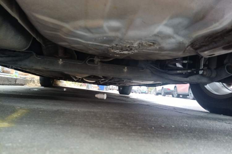 Used Nissan Tiida 2006 1.6G AT Chassis Rear