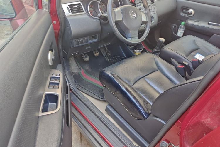 Used Nissan Tiida 2006 1.6GE MT Driver Seat