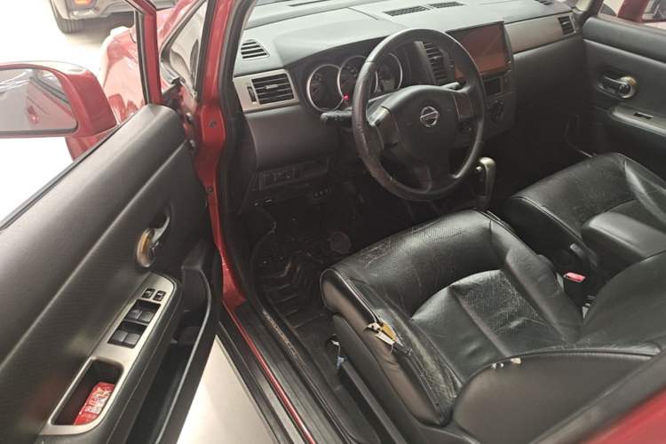 Used Nissan Tiida 2006 1.6 GE AT Driver Seat