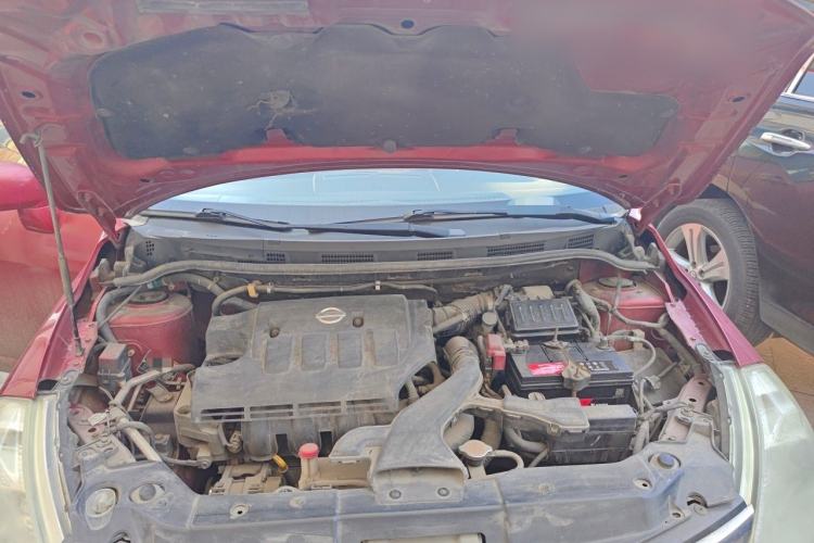 Used Nissan Tiida 2006 1.6GE MT Engine Bay