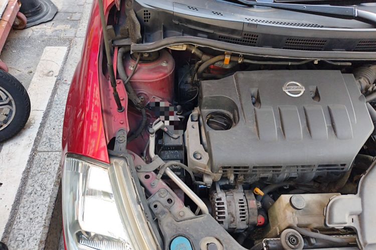 Used Nissan Tiida 2006 1.6 GE AT Engine Bay Right