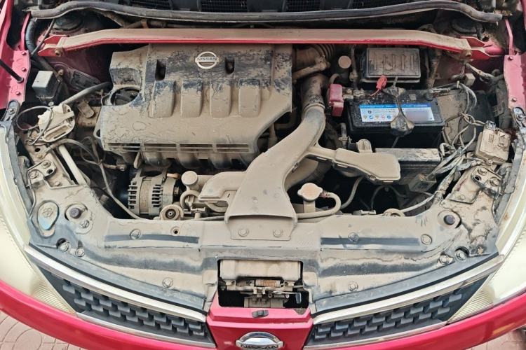 Used Nissan Tiida 2006 1.6G MT Engine Bay