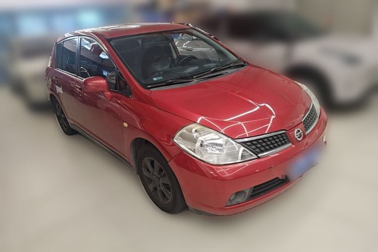 Used Nissan Tiida 2006 1.6 GE AT Front Right 45 Deg