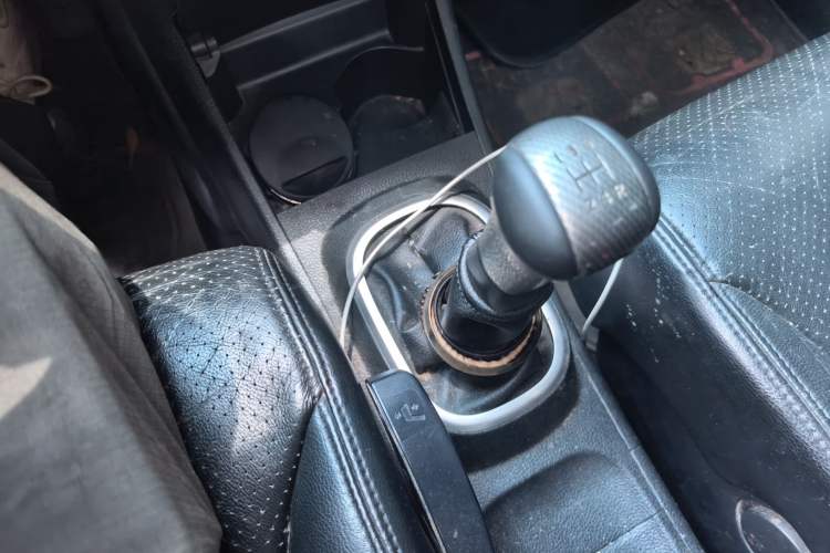 Used Nissan Tiida 2006 1.6G MT Gear Lever