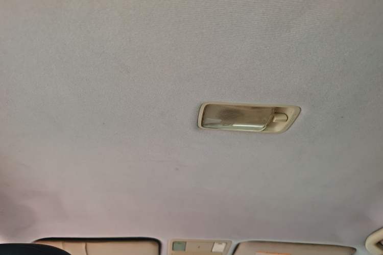 Used Nissan Tiida 2006 1.6G MT Headliner
