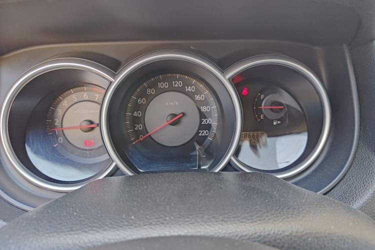 Used Nissan Tiida 2006 1.6GE MT Instrument Cluster