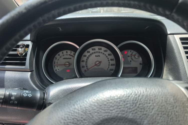 Used Nissan Tiida 2006 1.6G MT Instrument Cluster