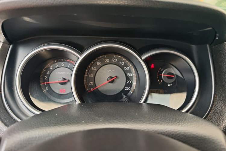 Used Nissan Tiida 2006 1.6G MT Instrument Cluster