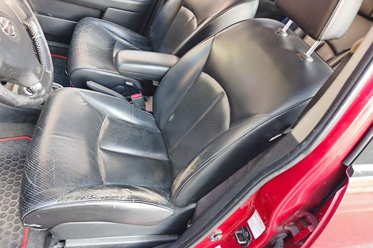 Used Nissan Tiida 2006 1.6 GE AT Left Front Seat