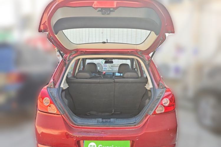 Used Nissan Tiida 2006 1.6GE MT Trunk