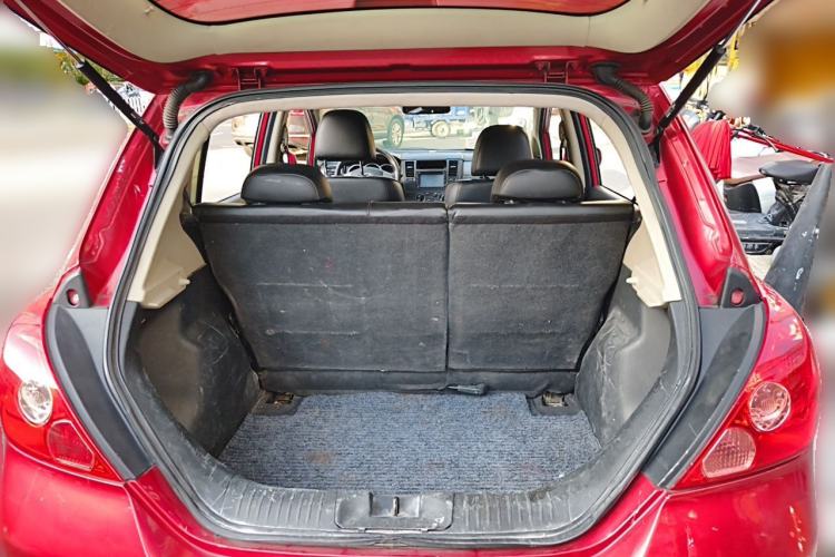 Used Nissan Tiida 2006 1.6 GE AT Trunk