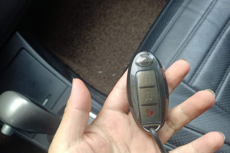 Used Nissan Tiida 2006 1.6G AT Vehicle Key