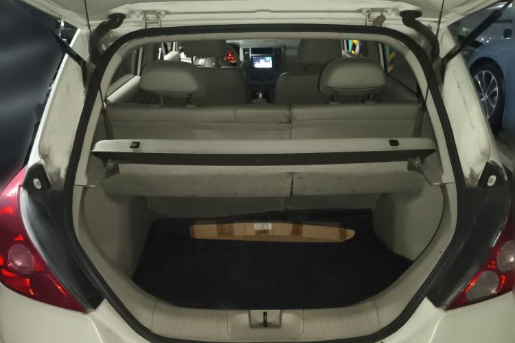 Used Nissan Tiida 2006 1.6 GE AT Trunk
