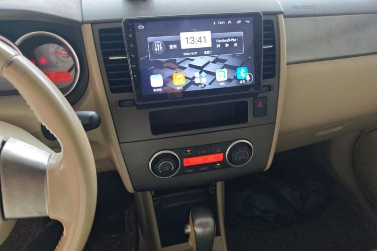 Used Nissan Tiida 2006 1.6 GE AT Audio And AC Panel