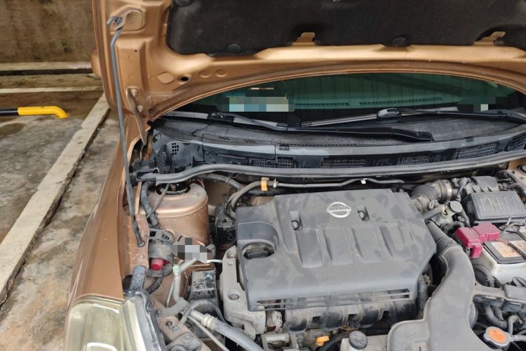 Used Nissan Tiida 2006 1.6 GE AT Engine Bay Right