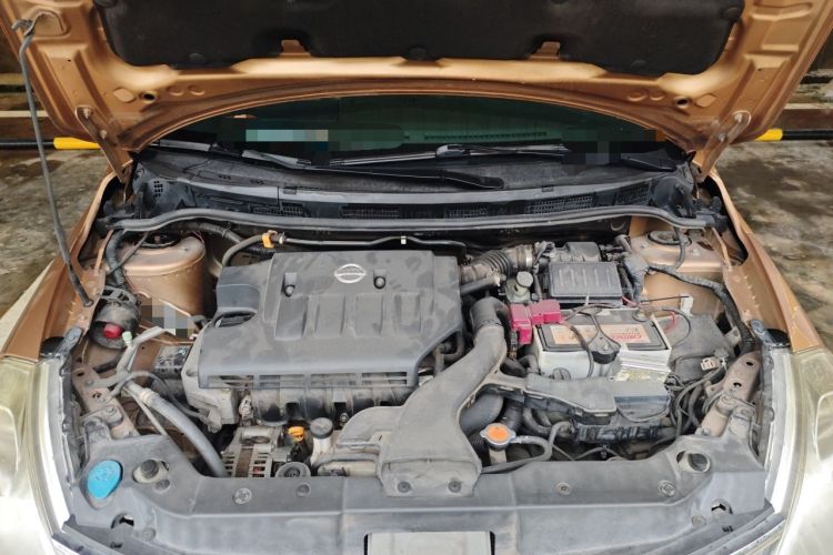 Used Nissan Tiida 2006 1.6 GE AT Engine Bay
