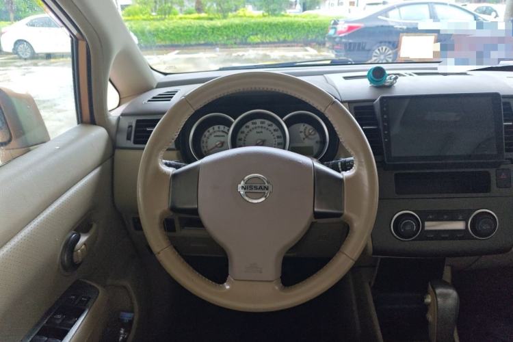 Used Nissan Tiida 2006 1.6 GE AT Steering Wheel