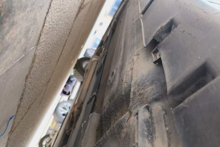 Used Nissan Tiida 2008 1.6L Manual Smart Version Chassis Front Right