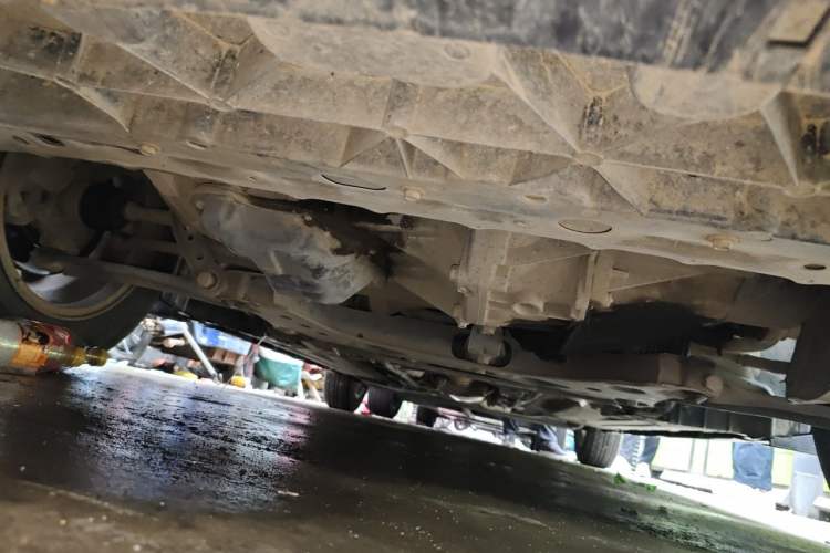 Used Nissan Tiida 2008 1.6L Manual Fashion Model Chassis Front