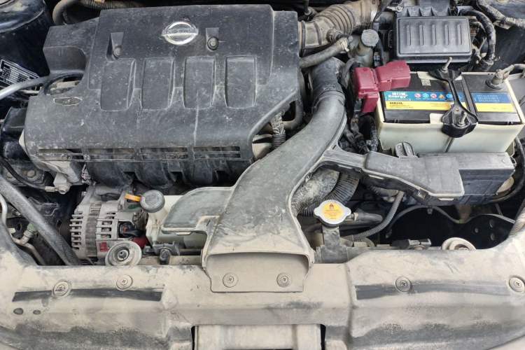 Used Nissan Tiida 2008 1.6L Manual Fashion Model Engine Bay